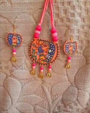 Handpainted Wooden Jewellery - Indian handicraft - Madhubani art - 10